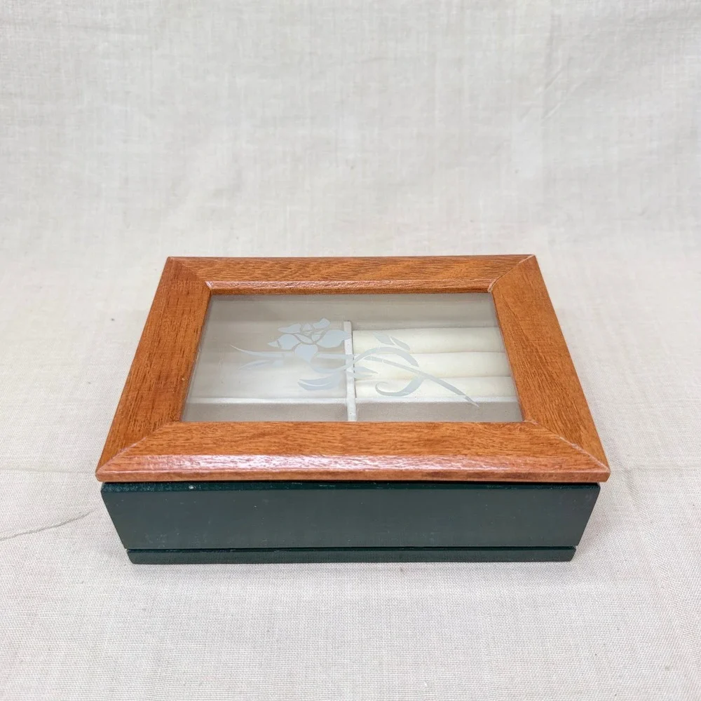 Unbranded interior includes